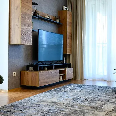 Apartment Eme-rose Condo, Free Guarded Parking & Gym Bucharest